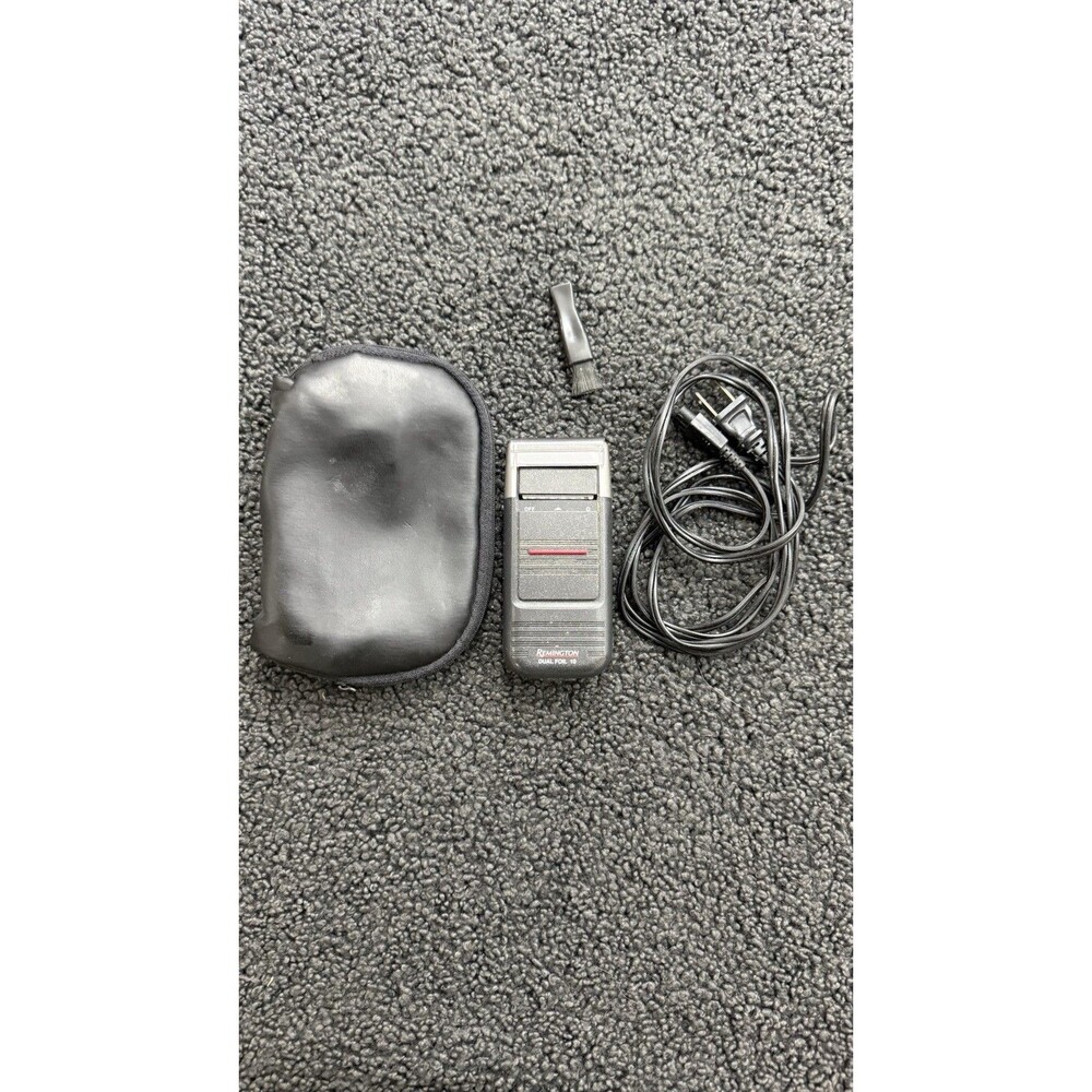Remington Dual Foil 10 Micro Electric Shaver Razor w/ Cord and Bag Vintage